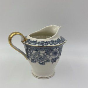 Theodore Haviland Coaching Scenes Creamer White Blue Flowers New York USA